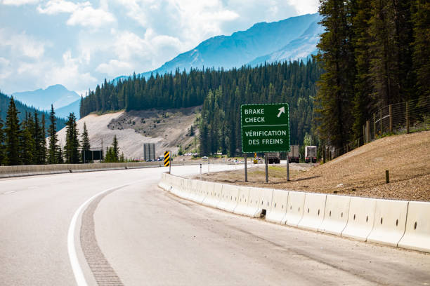 istock Break check green sign, Ontario, Canada 1197737383