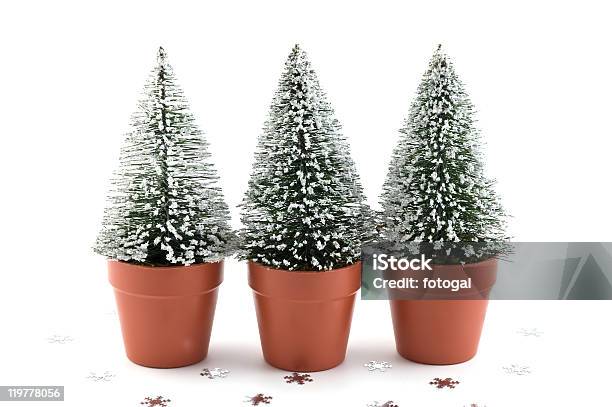 Foto de Pequenas Neveadornada De Árvores e mais fotos de stock de Decoração - Decoração, Decoração de Natal, Enfeitado