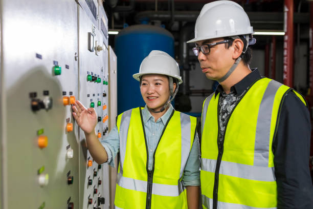 istock Teamwork in the boiler room 1197866649