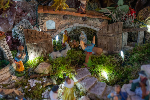 decoração tradicional da ucha do natal - cena da natividade - santons - fotografias e filmes do acervo