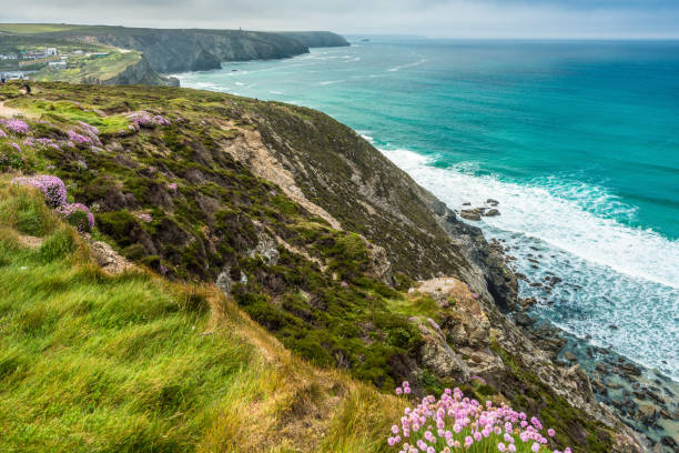 istock Stunning coastal scenery between Porthtowan Beach and Chapel Porth 1197885873