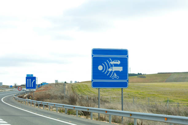istock radar symbol in blue 1197896526