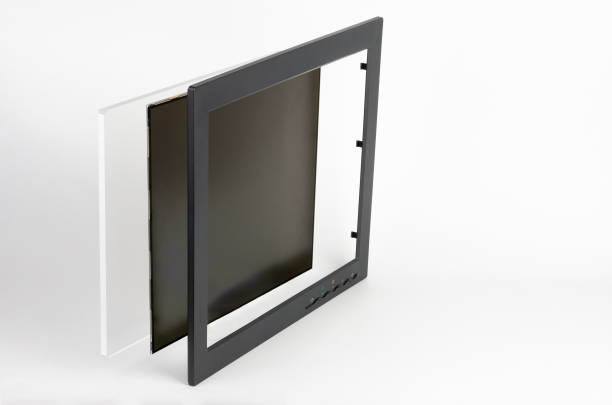 tres partes del monitor lcd, primer marco de plástico, el segundo panel consta de filtros polarizadores, pantalla de vidrio y cristal líquido, tercer vidrio orgánico de 6 mm. - liquid crystal display fotografías e imágenes de stock