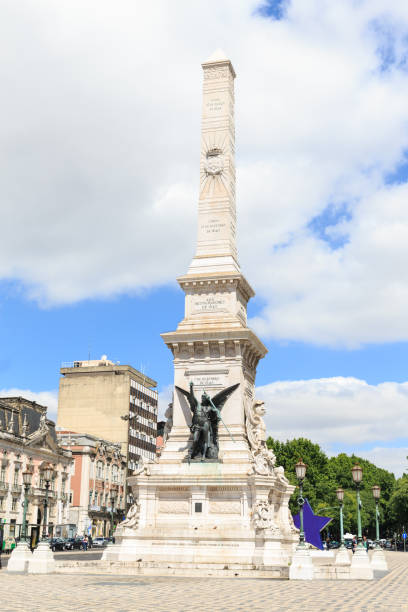 istock Monument to the Restorers at Restauradores Square Lisbon 1197989879