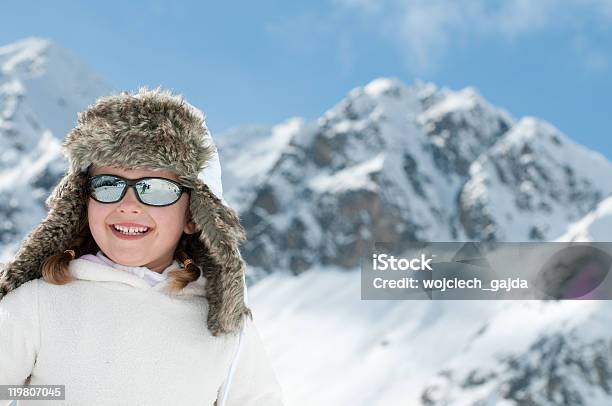 Felice Vacanze Invernali - Fotografie stock e altre immagini di Bambino - Bambino, Inverno, Occhiali da vista