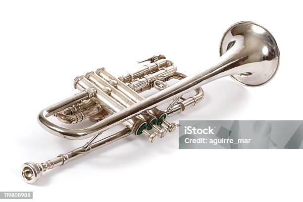 Trompeta Foto de stock y más banco de imágenes de Blanco - Color - Blanco - Color, Boquilla - Equipo musical, Brillante