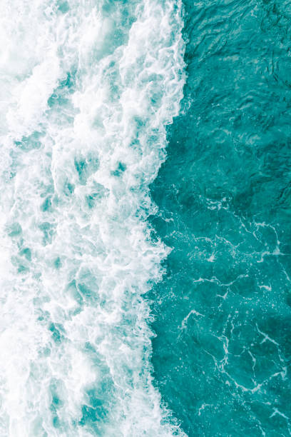 istock Aqua green ocean 1198101527