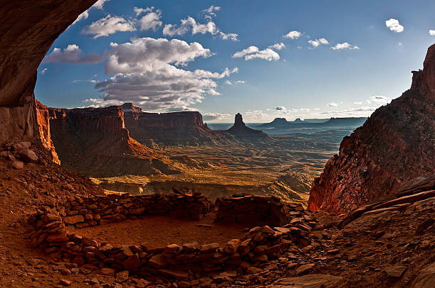 istock Anasazi ruins 119810183
