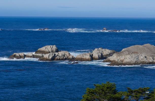 istock Land and Sea 1198142092