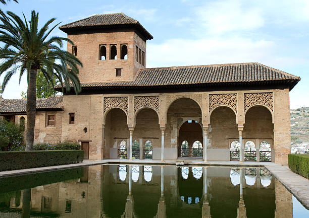 el partal alhambra - partal - fotografias e filmes do acervo