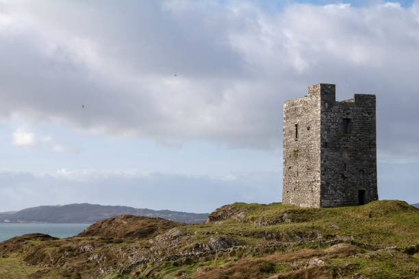 istock Lemcon Tower or Castle Point, Schull West Cork, Ireland 1198247648