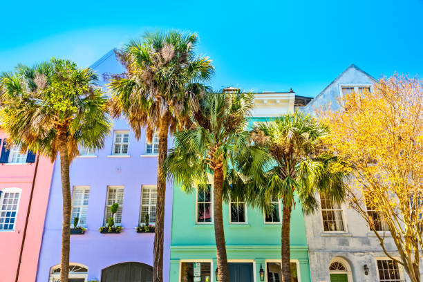Colorful Rainbow Row, Charleston SC Colorful Rainbow Row, Charleston SC south carolina stock pictures, royalty-free photos & images