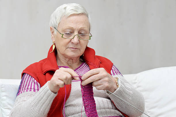 istock knitting senior woman 119829878