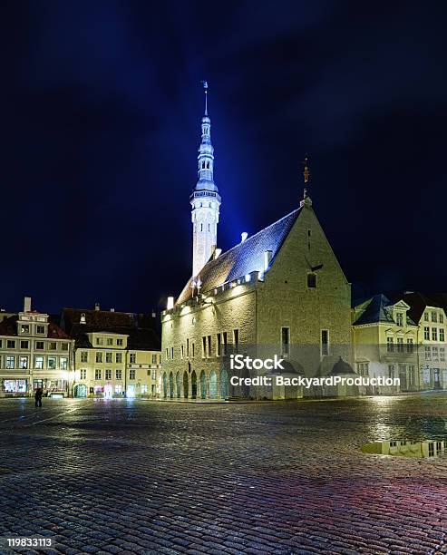 Invulgar Vista Da Cidade De Tallinn - Fotografias de stock e mais imagens de Antigo - Antigo, Ao Ar Livre, Arcaico