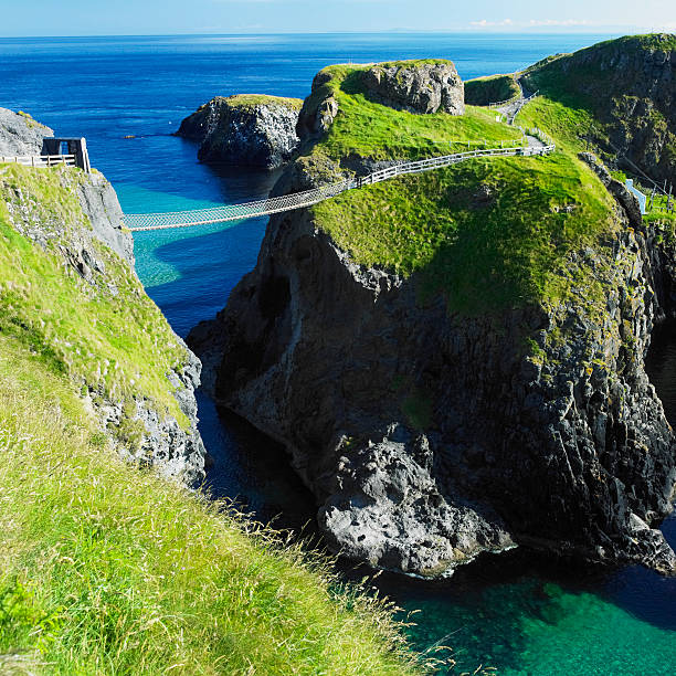 carrick a rede puente de cuerda - carrick a rede fotografías e imágenes de stock