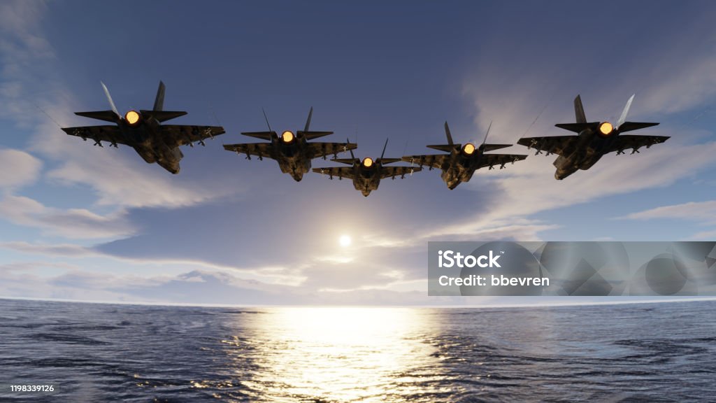 f35 jets flypast formation over the ocean low attitude flying 3d render - Royalty-free Avião de Combate Foto de stock