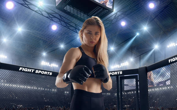 istock MMA girl. 1198379490