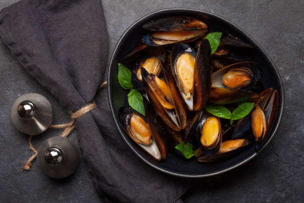 istock Mussels in tomato sauce 1198398945