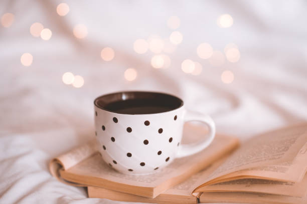 istock Cup of black tea in bed 1198439512