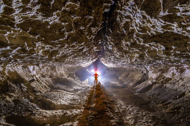 카르스트 동굴의 갤러리 - 동굴학 뉴스 사진 이미지