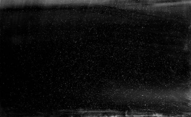 black dusty texture overlay grainy film vintage - film damage imagens e fotografias de stock