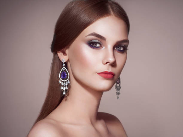 istock Brunette woman with long shiny smooth hair 1198580937