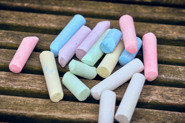 istock Multicolored pile of street chalk 1198584204