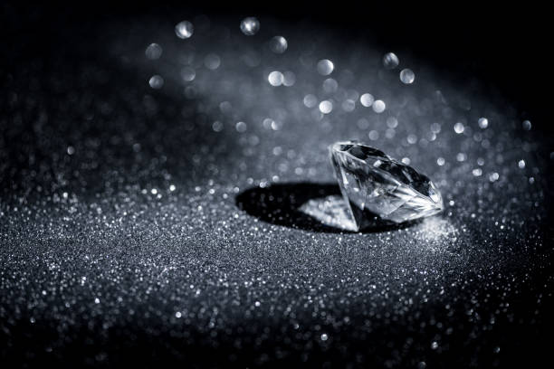 natura morta di diamante - brillante foto e immagini stock