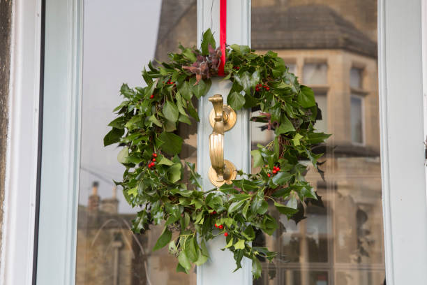 istock Holly Leaf Christmas Wreath 1198593954