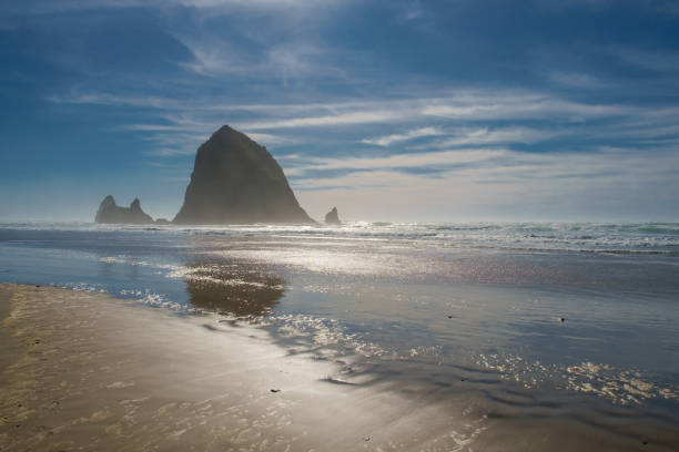istock Haystack Rock, Cannon Beach, Oregon, USA 1198643199