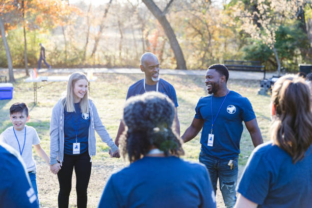 istock Unified volunteers 1198645554