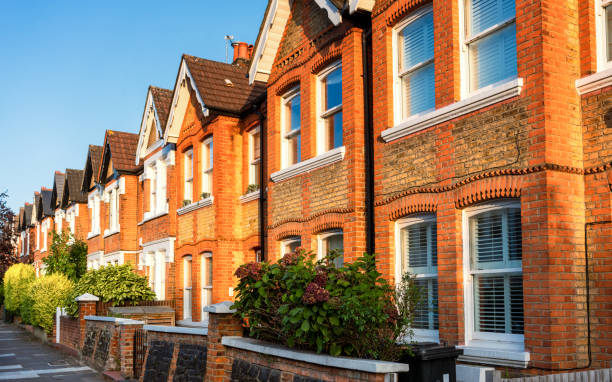 istock Terraced houses in Ealing, West London 1198656960