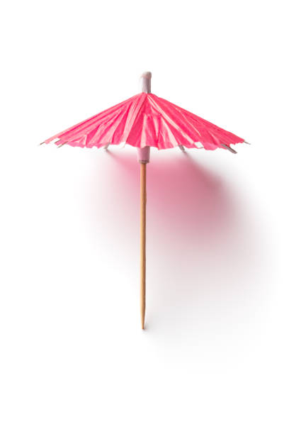 impreza: drink umbrella izolowany na białym tle - drink umbrella umbrella pink paper zdjęcia i obrazy z banku zdjęć