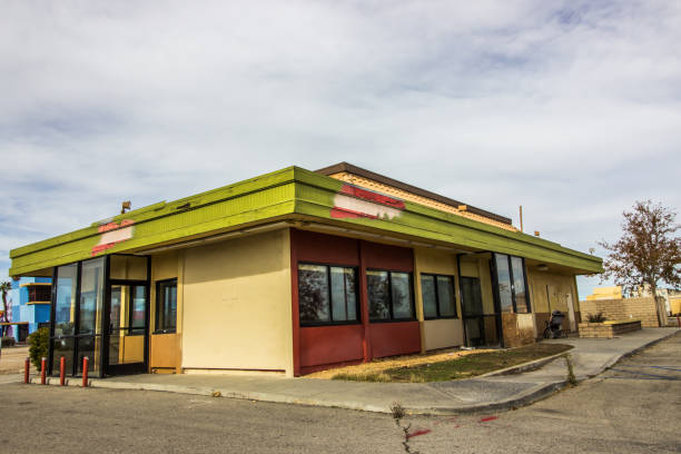 istock Abandoned Commercial Drive Through Building 1198694551