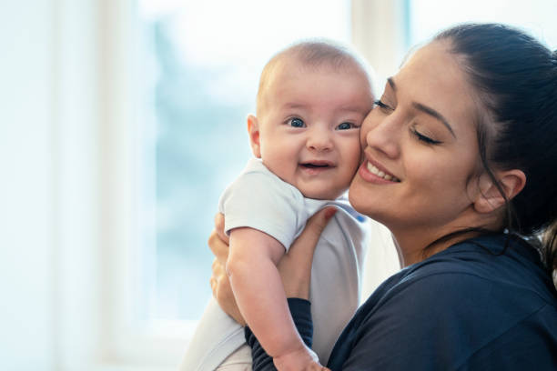 istock Mom and baby at home 1198694586