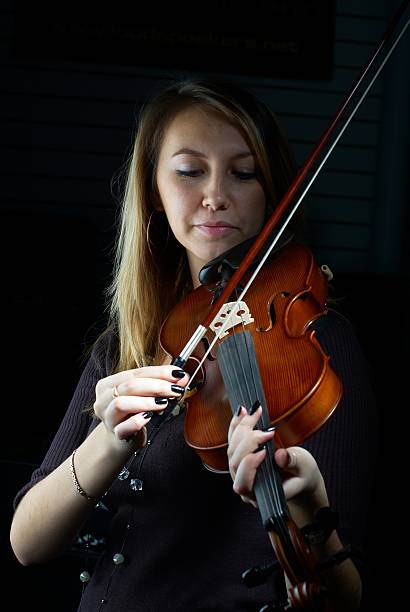 istock Woman and violin 119873189