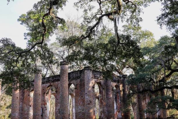 istock Church ruin and live oaks and Spanish moss 1198739561