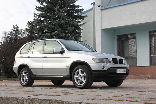 Chernigov, Ukraine - November 16, 2017: BMW X5 (E53) in the center of the city