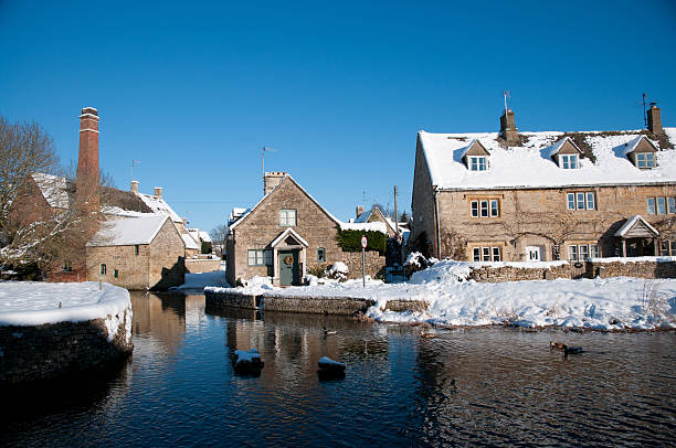 istock Cotswolds village Lower Slaughter 119880115