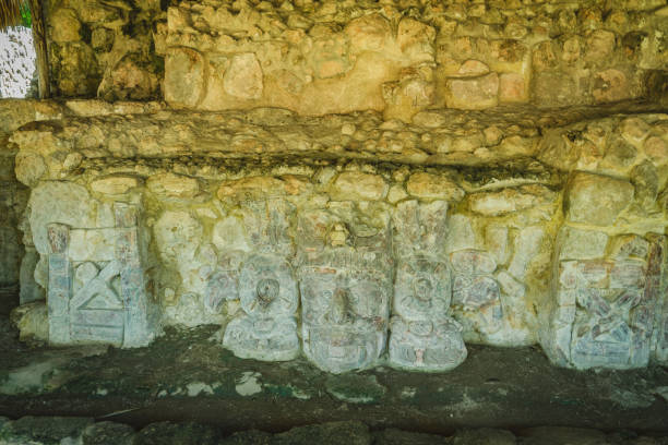 istock Mayan Ruin 