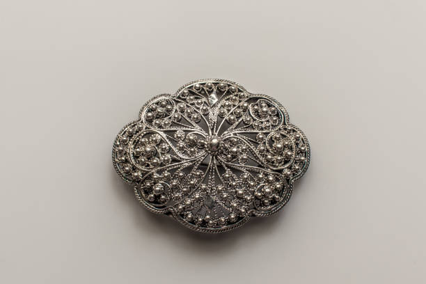Vintage silver lovely women's brooches