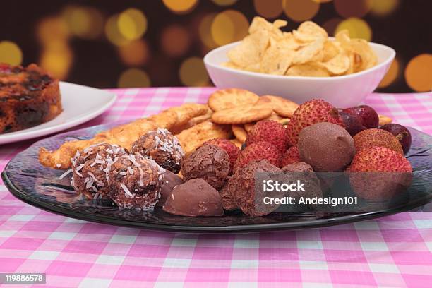 Foodplatte Stockfoto und mehr Bilder von Cracker - Cracker, Serviettenkloß, Braun