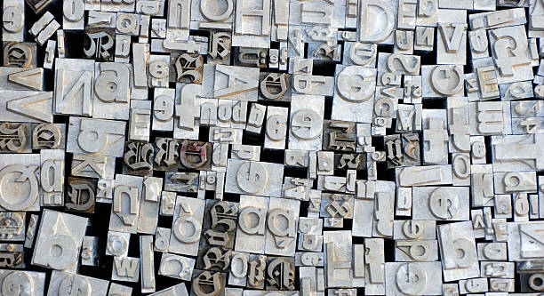 letras de texto impresso alemão - gothic style letterpress alphabet typescript imagens e fotografias de stock