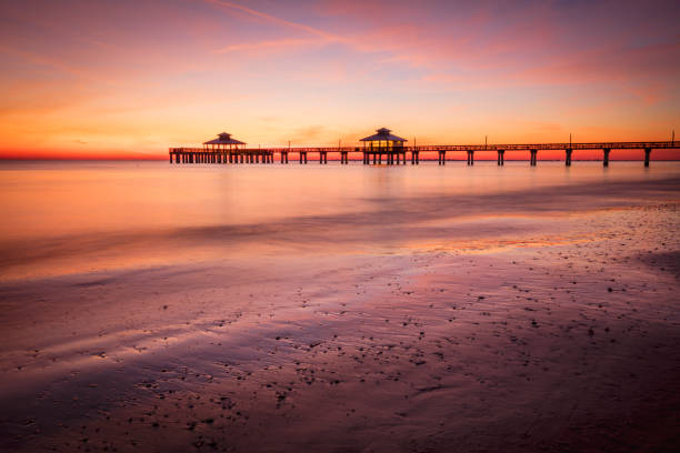 istock Fort Myers Beach 1198887562