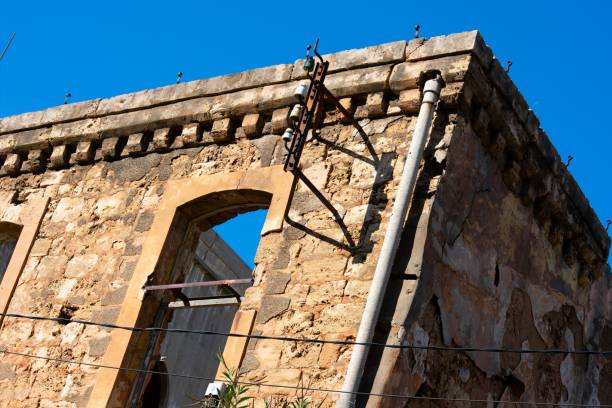 istock Ruined old house in Beirut 1198981015