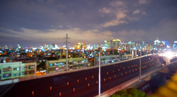 skyline do metro manila na noite - manila apartment poverty slum - fotografias e filmes do acervo