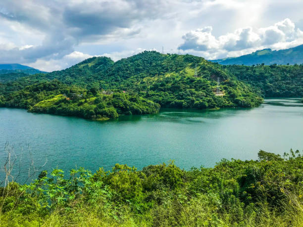 istock Amazing & attractive lake in asia 1198994710