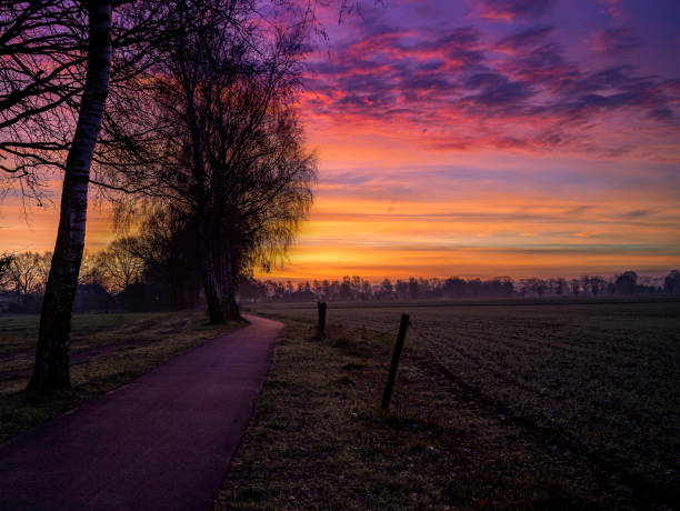 istock Capture the early sunrise 1198995036