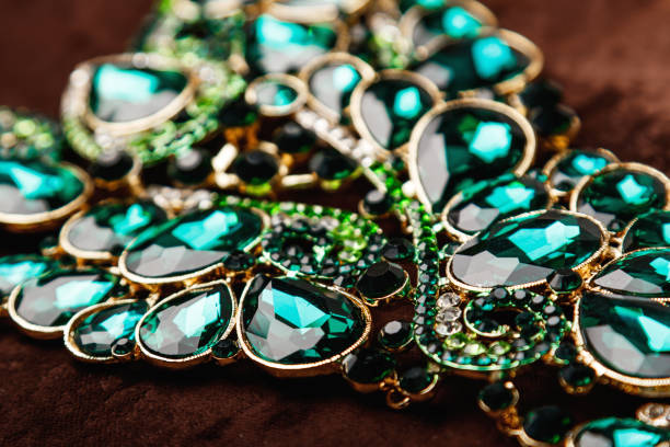 istock Luxury necklace with green gemstones 1199024276