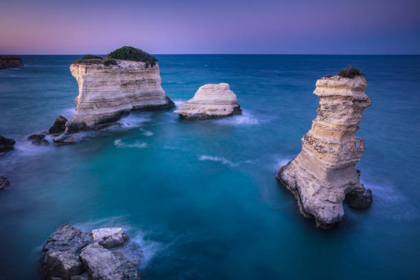 I Faraglioni Di Sant&rsquo;andrea Pictures | Download Free Images on Unsplash